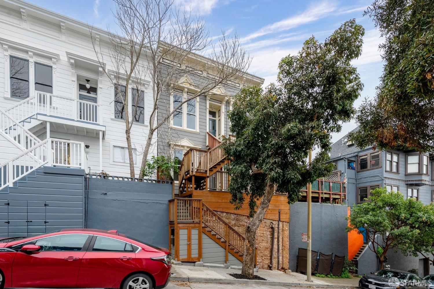 112 Eugenia Avenue