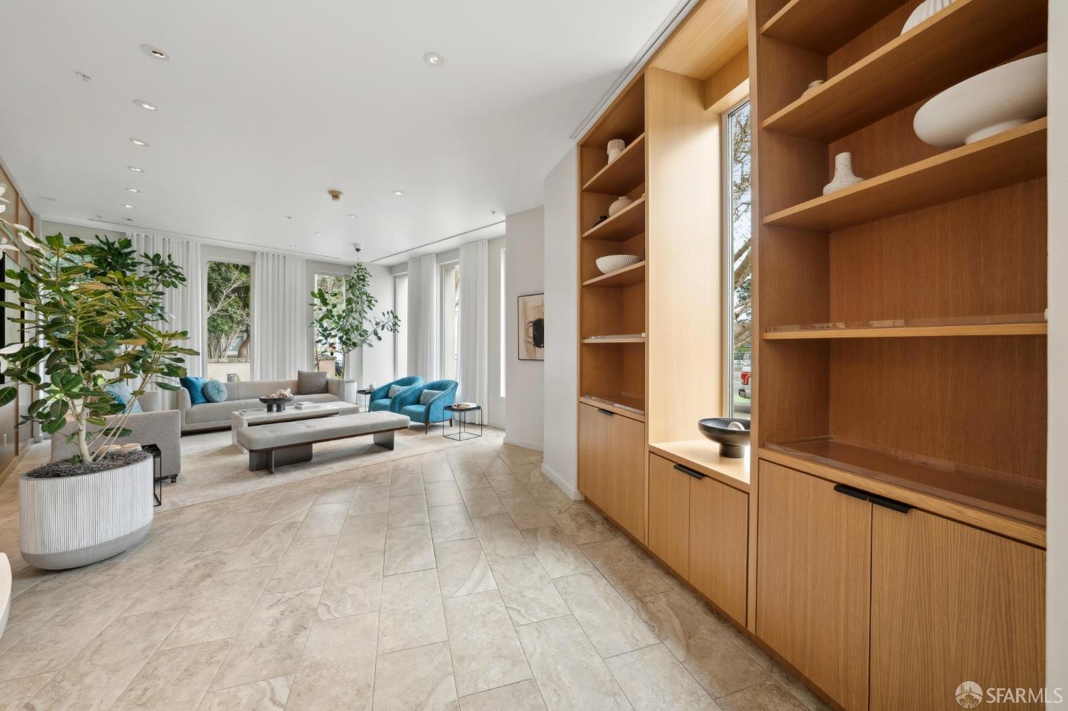 88 King Street # 303