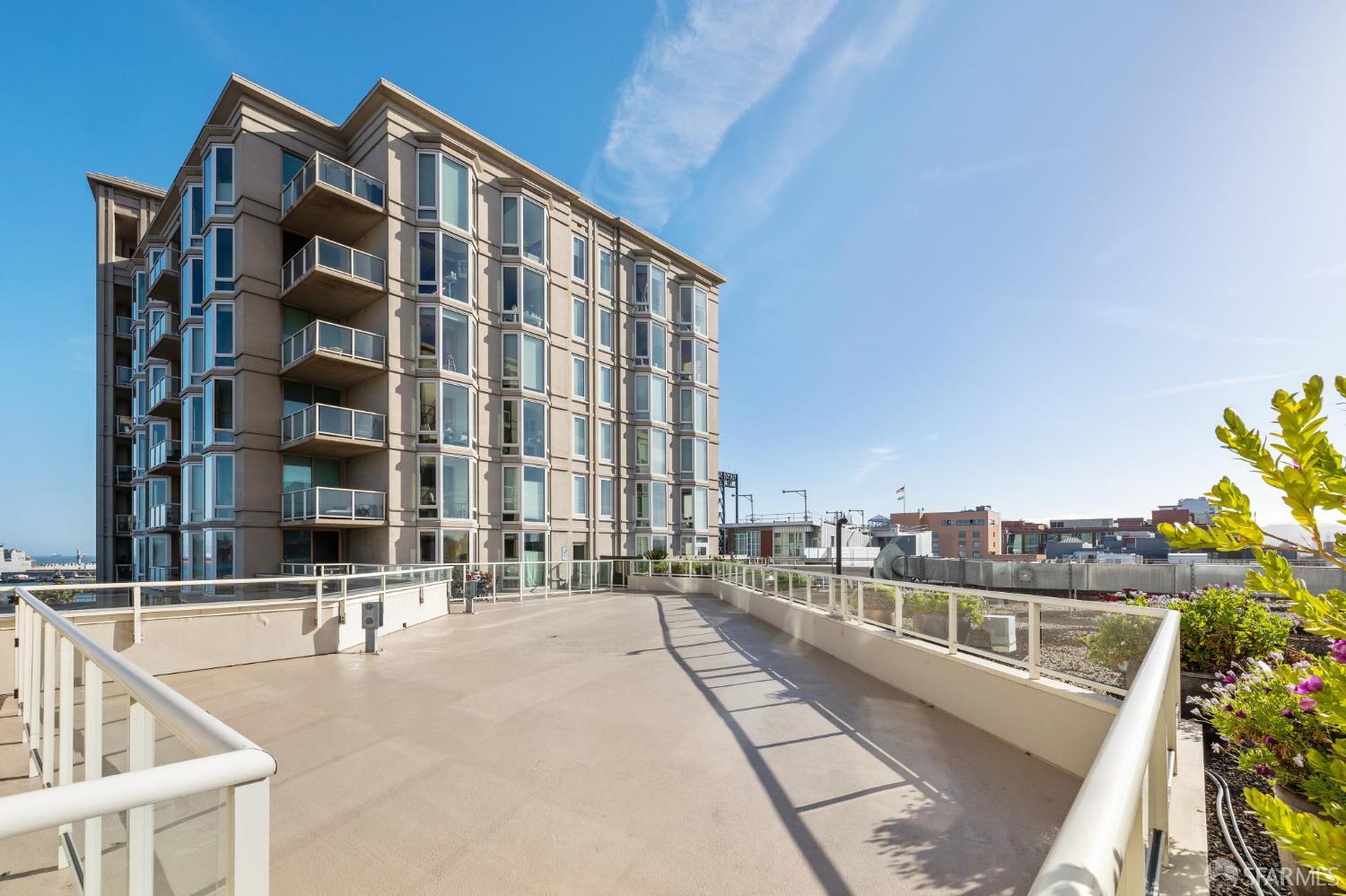 88 King Street # 303