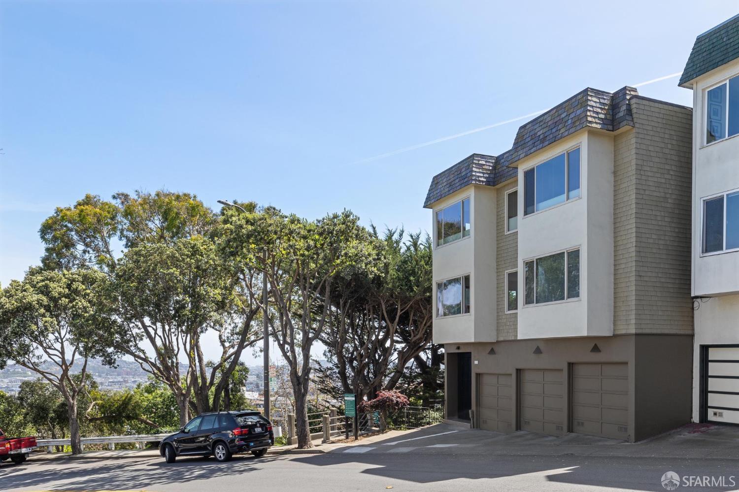 75 Roosevelt Way # 1