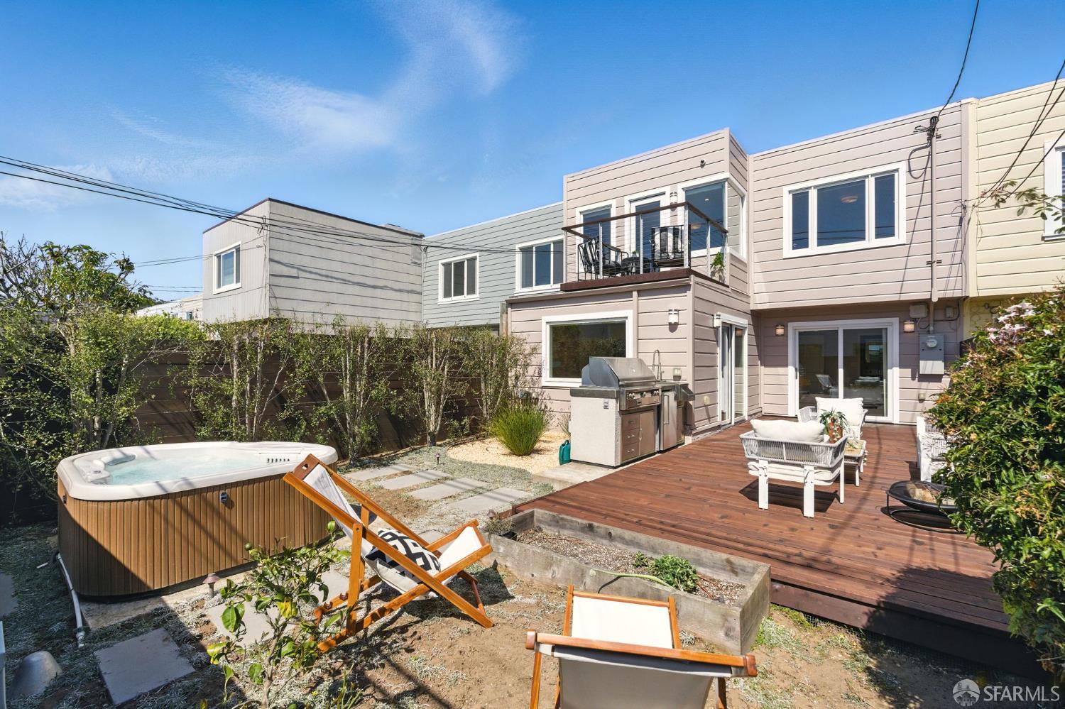79 Meadowbrook Drive