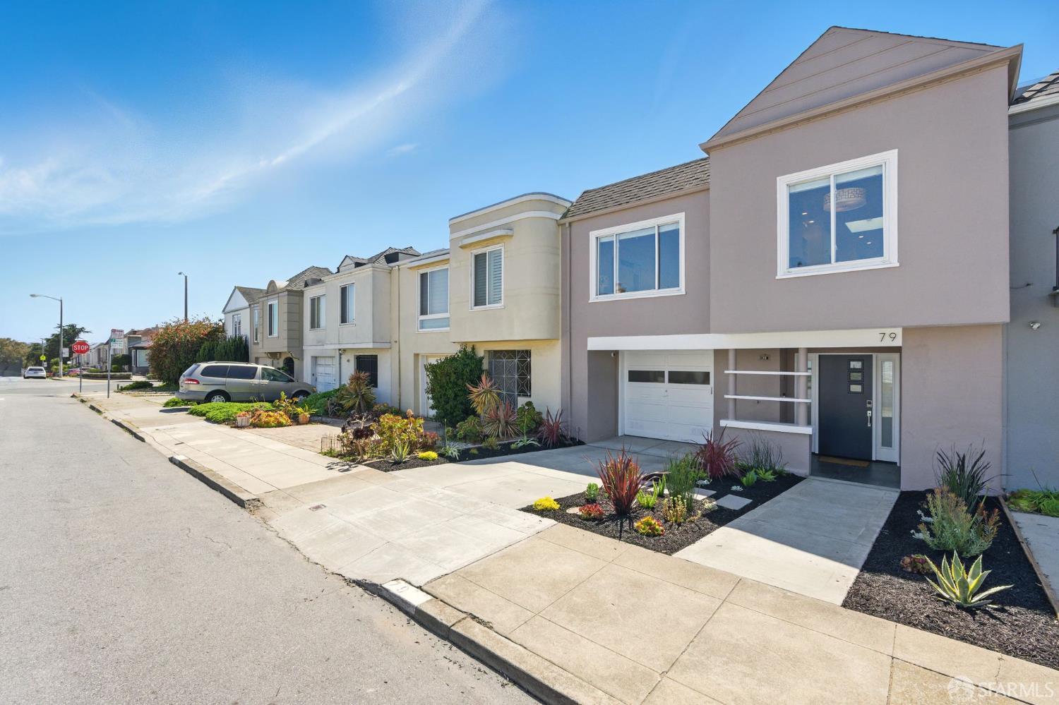 79 Meadowbrook Drive