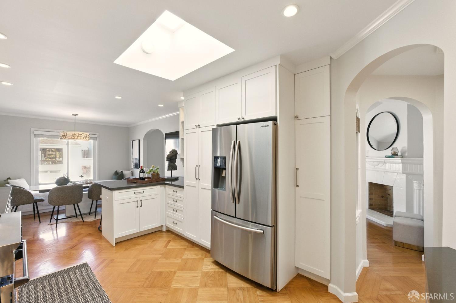 79 Meadowbrook Drive