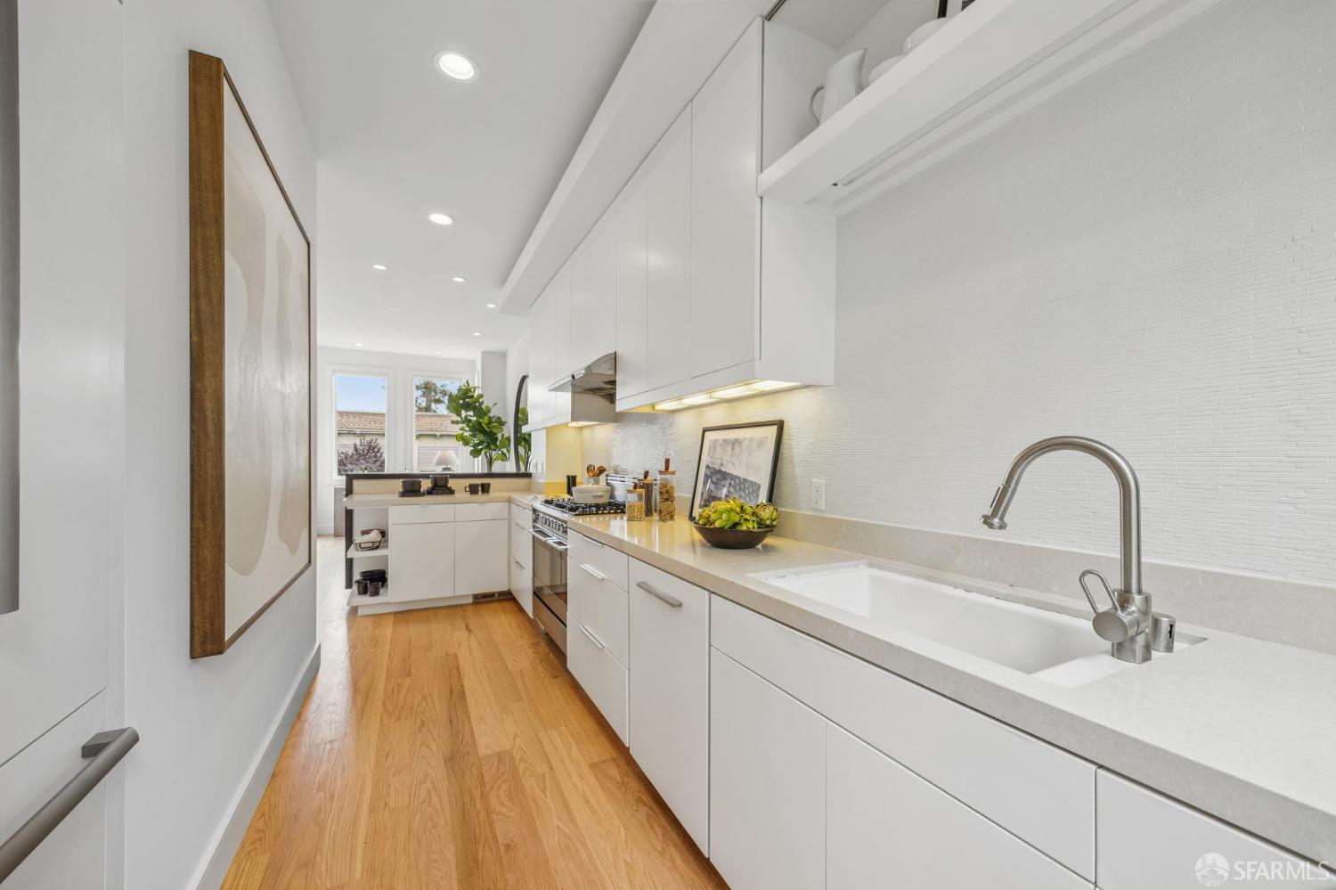 70 Douglass Street