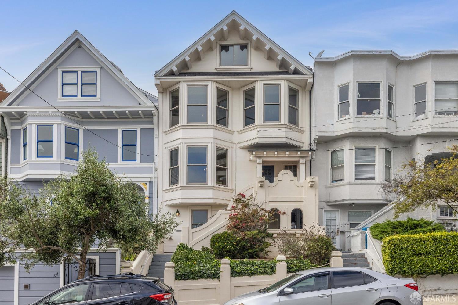 212 Hoffman Avenue