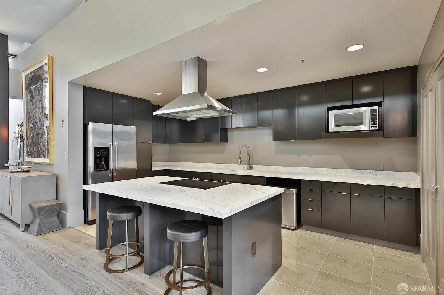 260 King Street # 529