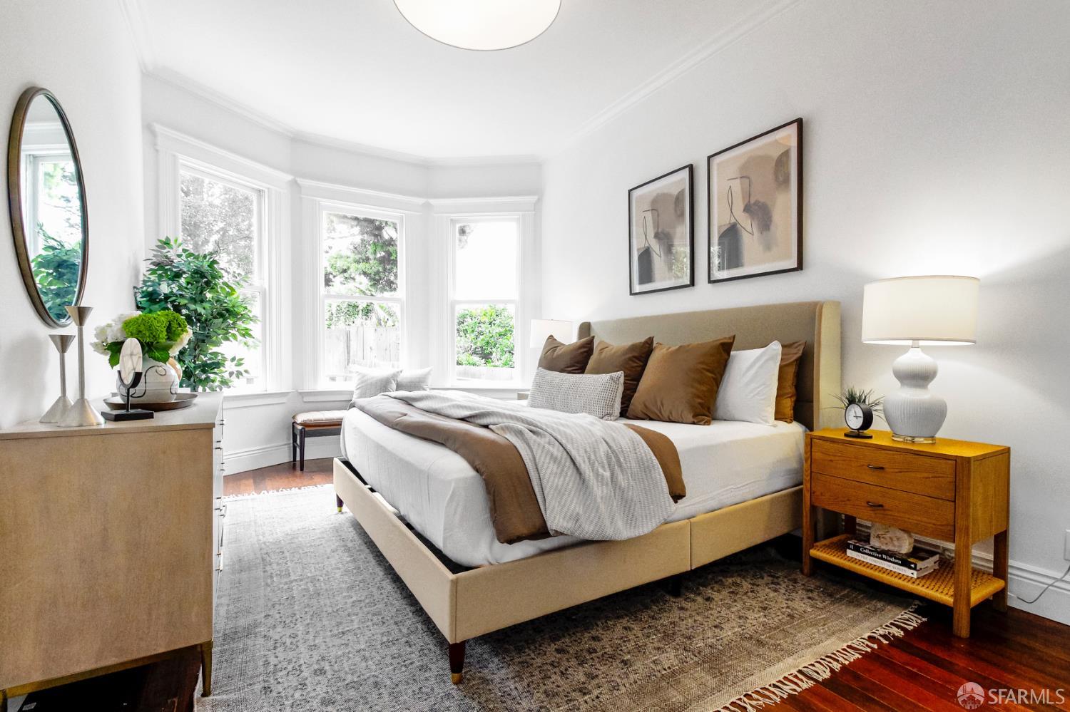 525 Baker Street