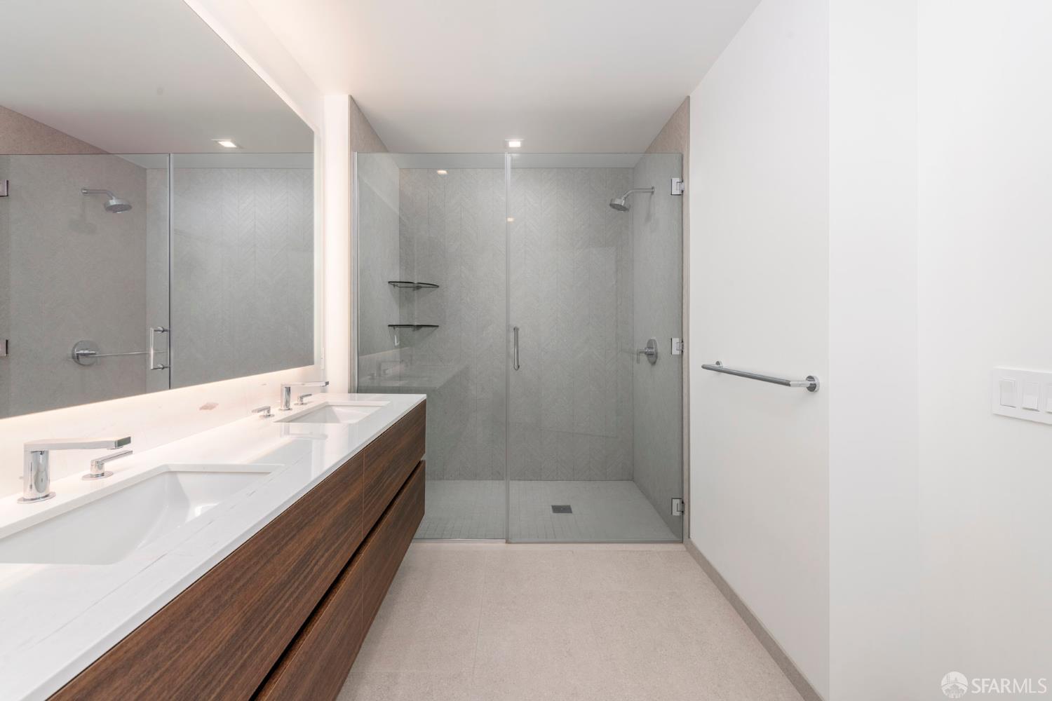 280 Spear Street # 31C
