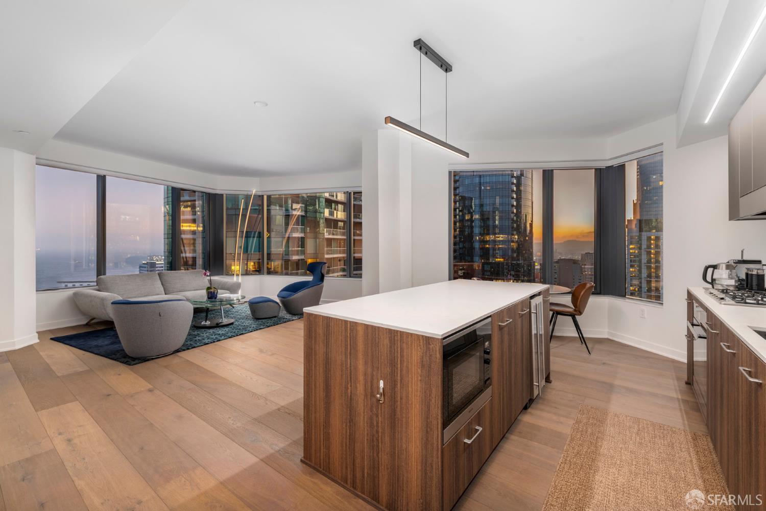 280 Spear Street # 31C
