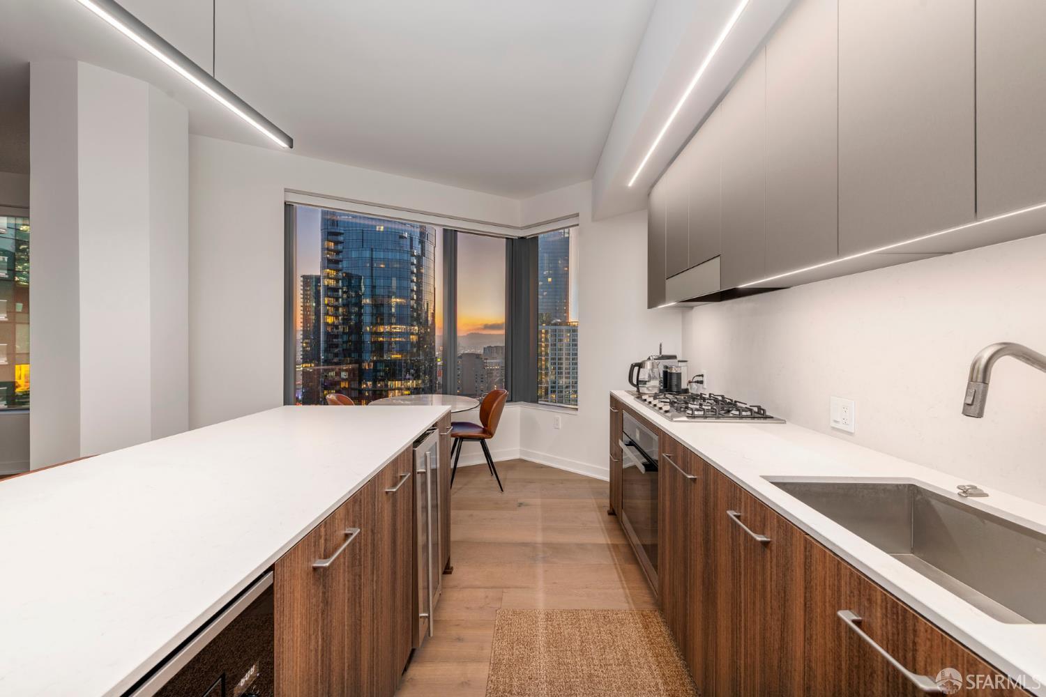 280 Spear Street # 31C