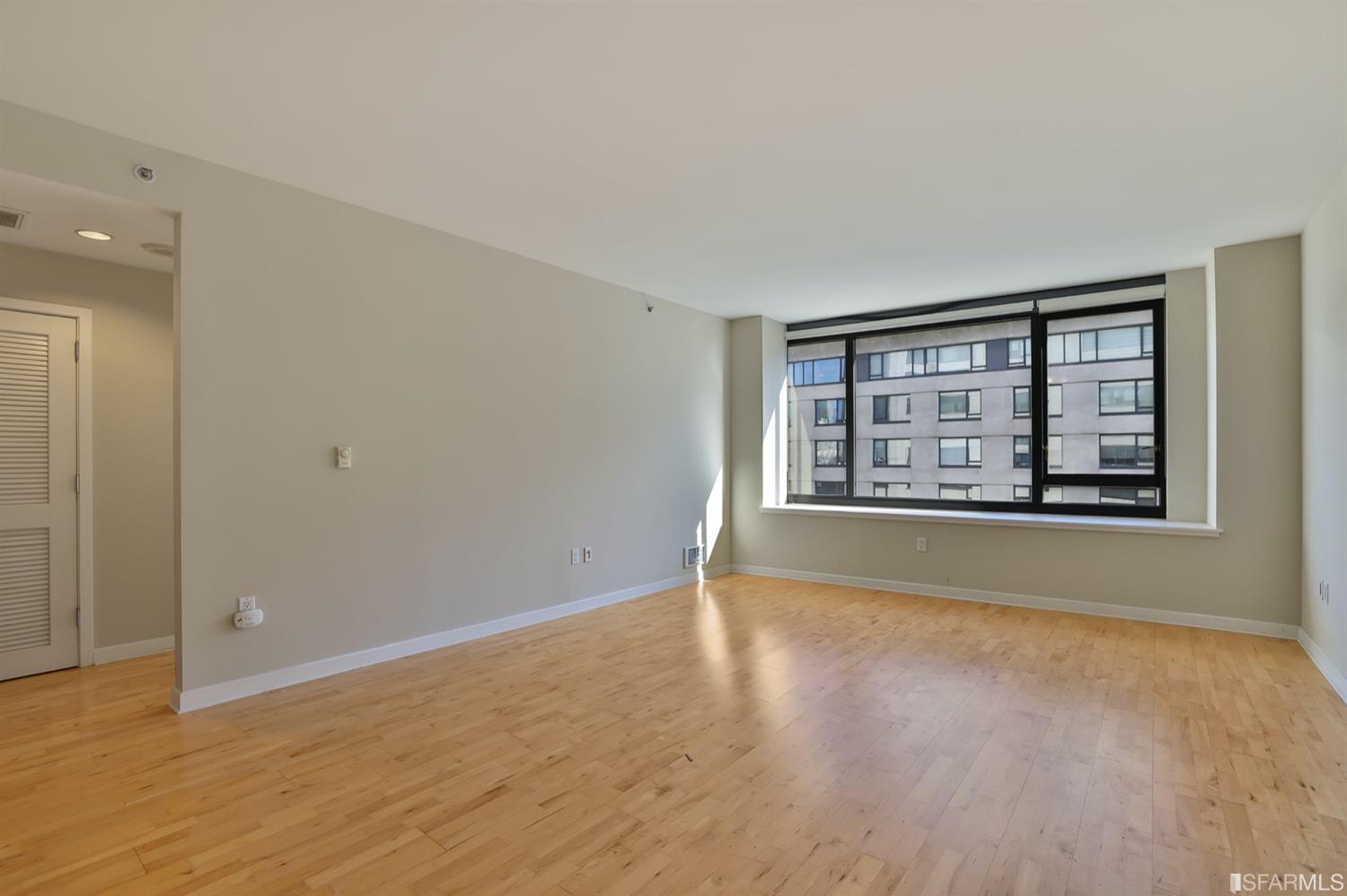 260 King Street # 611