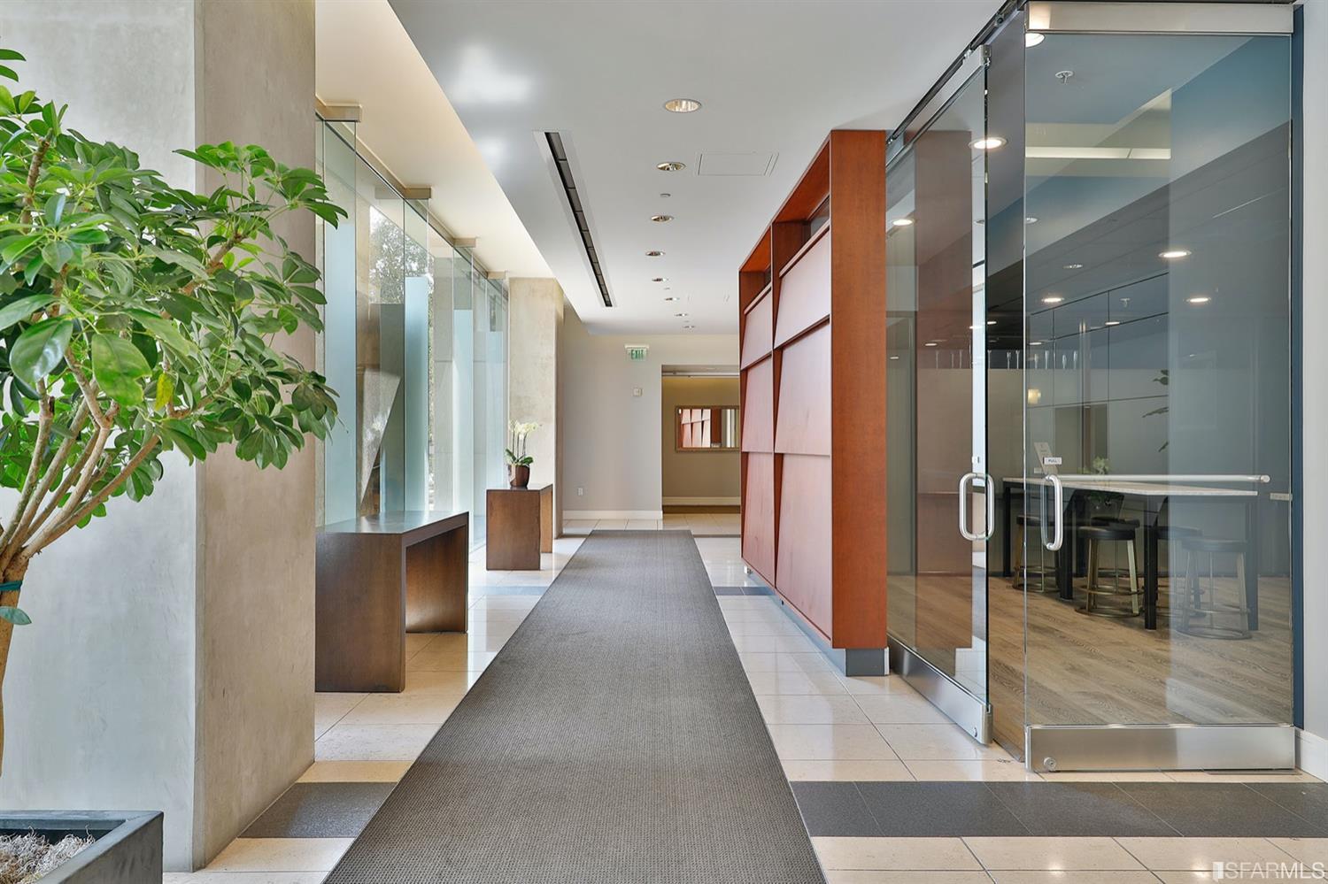 260 King Street # 611
