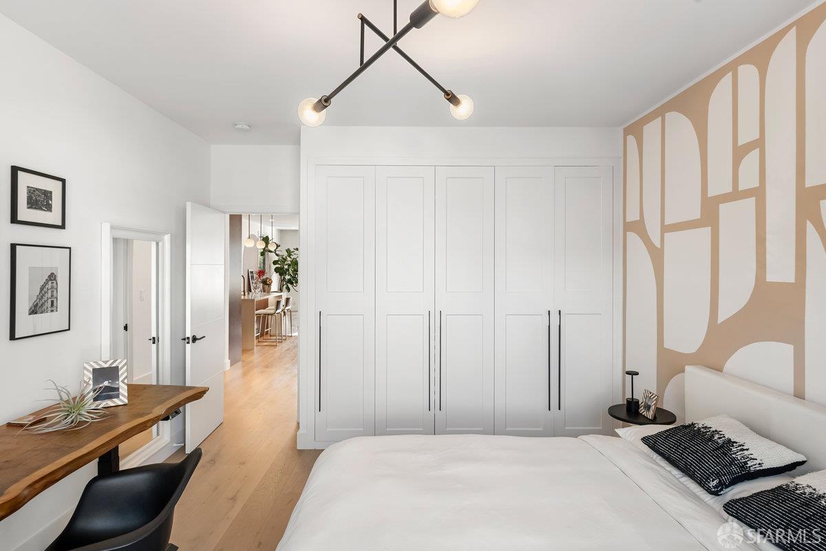 1086 Alabama Street