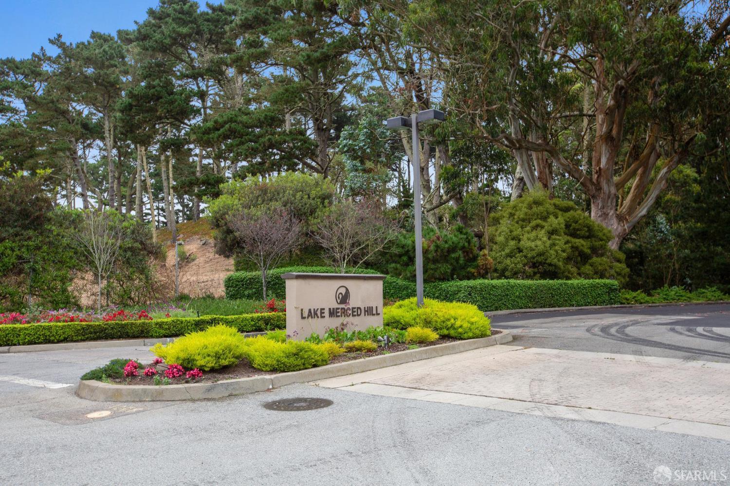 235 N Lake Merced Hills