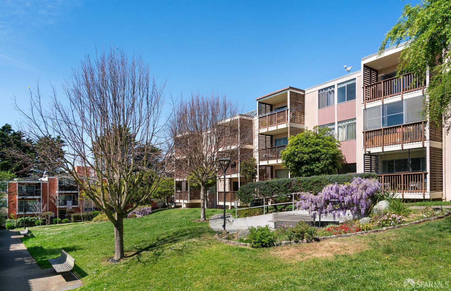 25 Galilee Lane # 5
