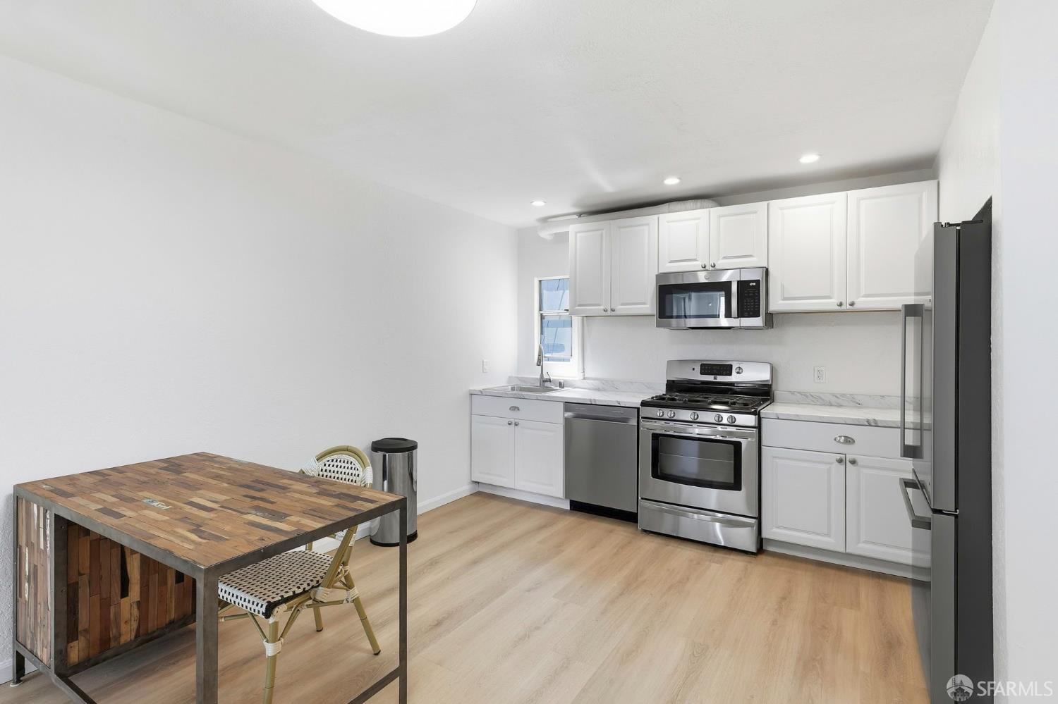 1770-1772 Quesada Avenue