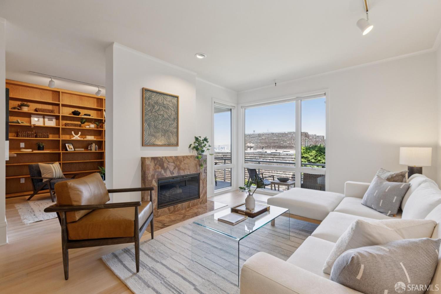 741 Grand View Avenue