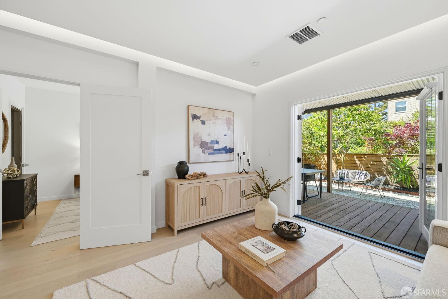 136 Parnassus Avenue # 4