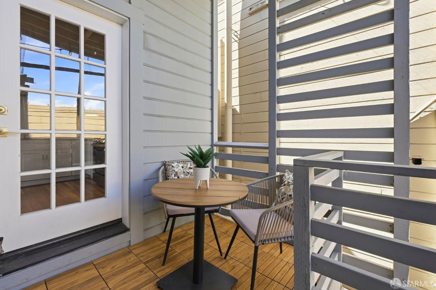 400 Oak Street # 6