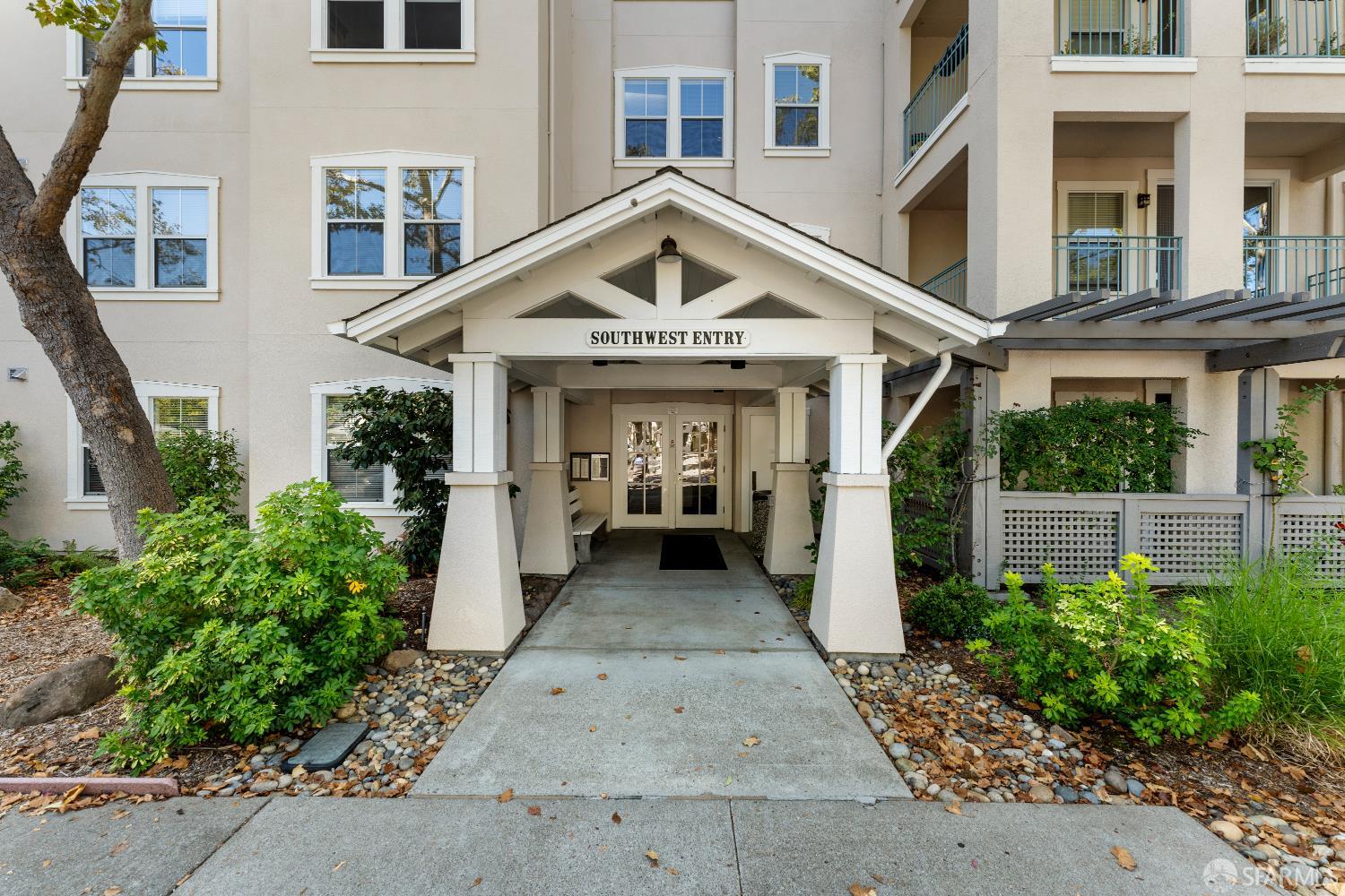1860 Tice Creek Drive # 1452
