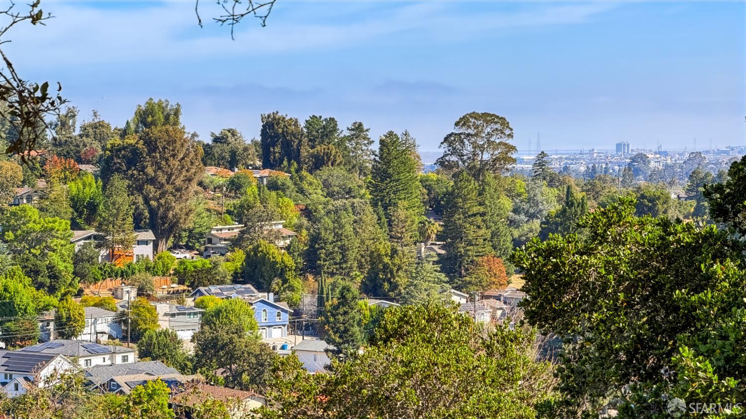 2 Laurel Way