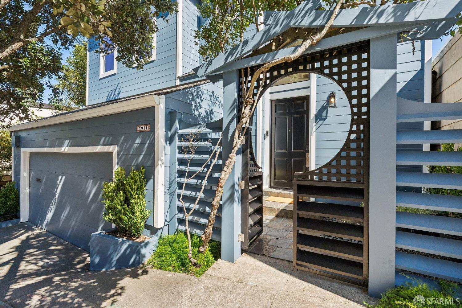 1911 Diamond Street
