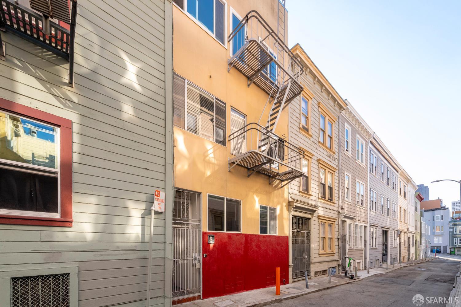 52-56 Varennes Street