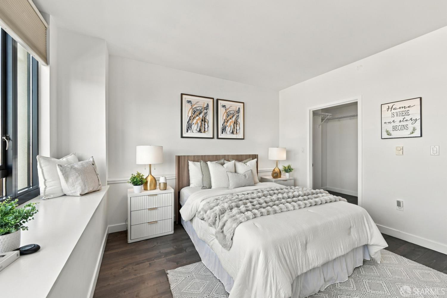 260 King Street # 909