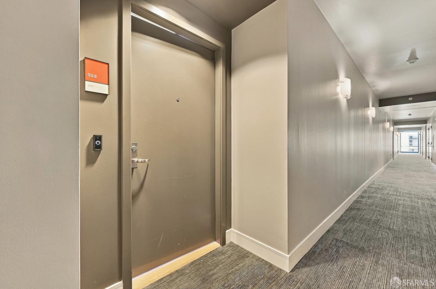 260 King Street # 909