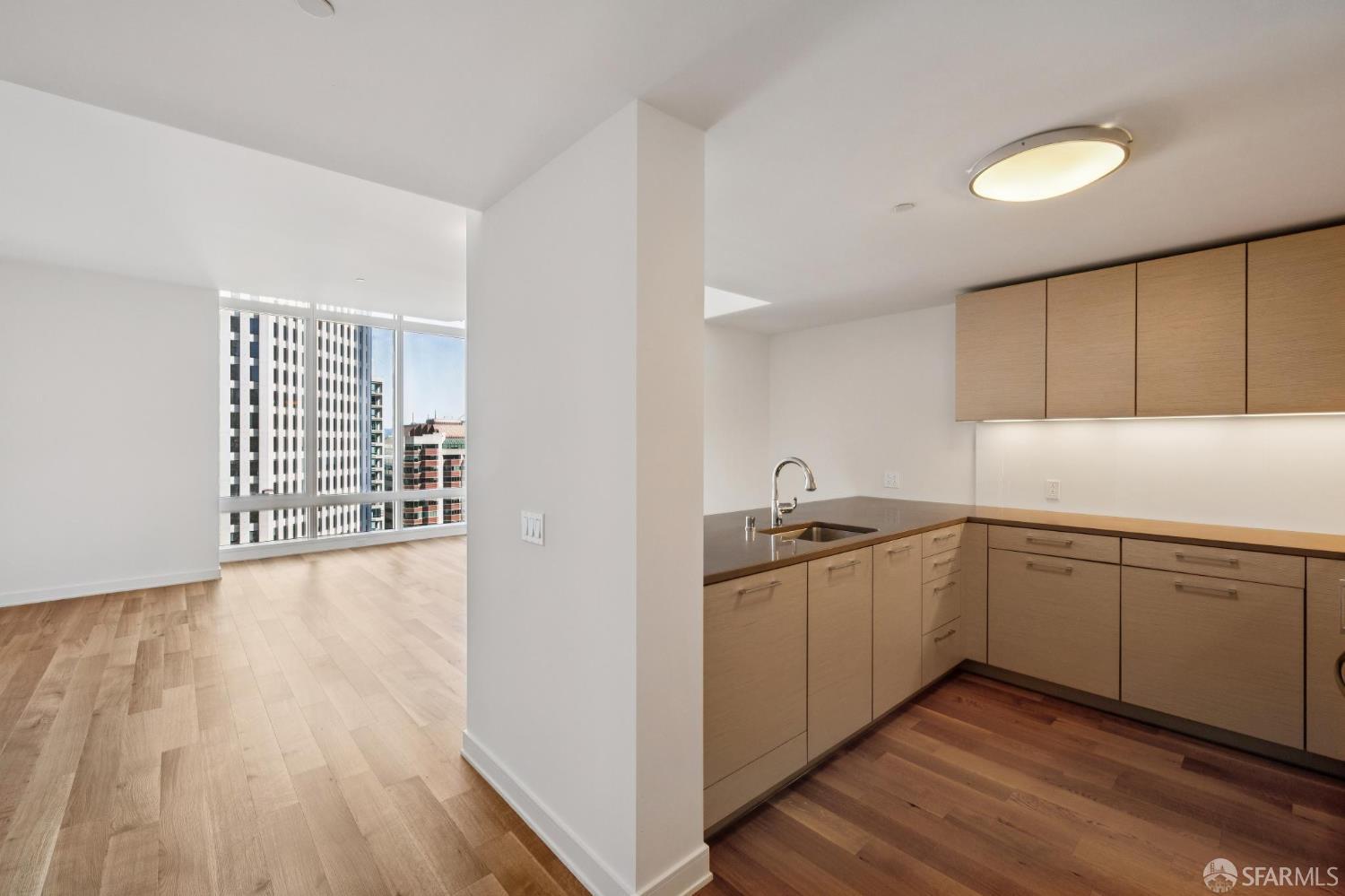 301 Mission Street # 25E