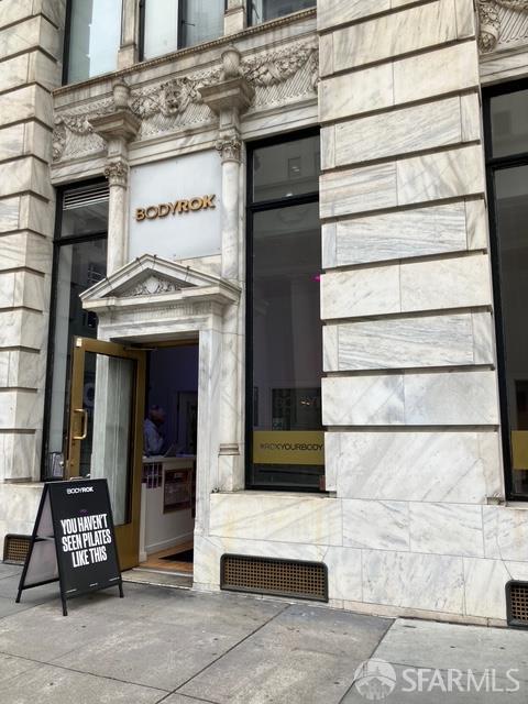 201 Sansome Street # 1004