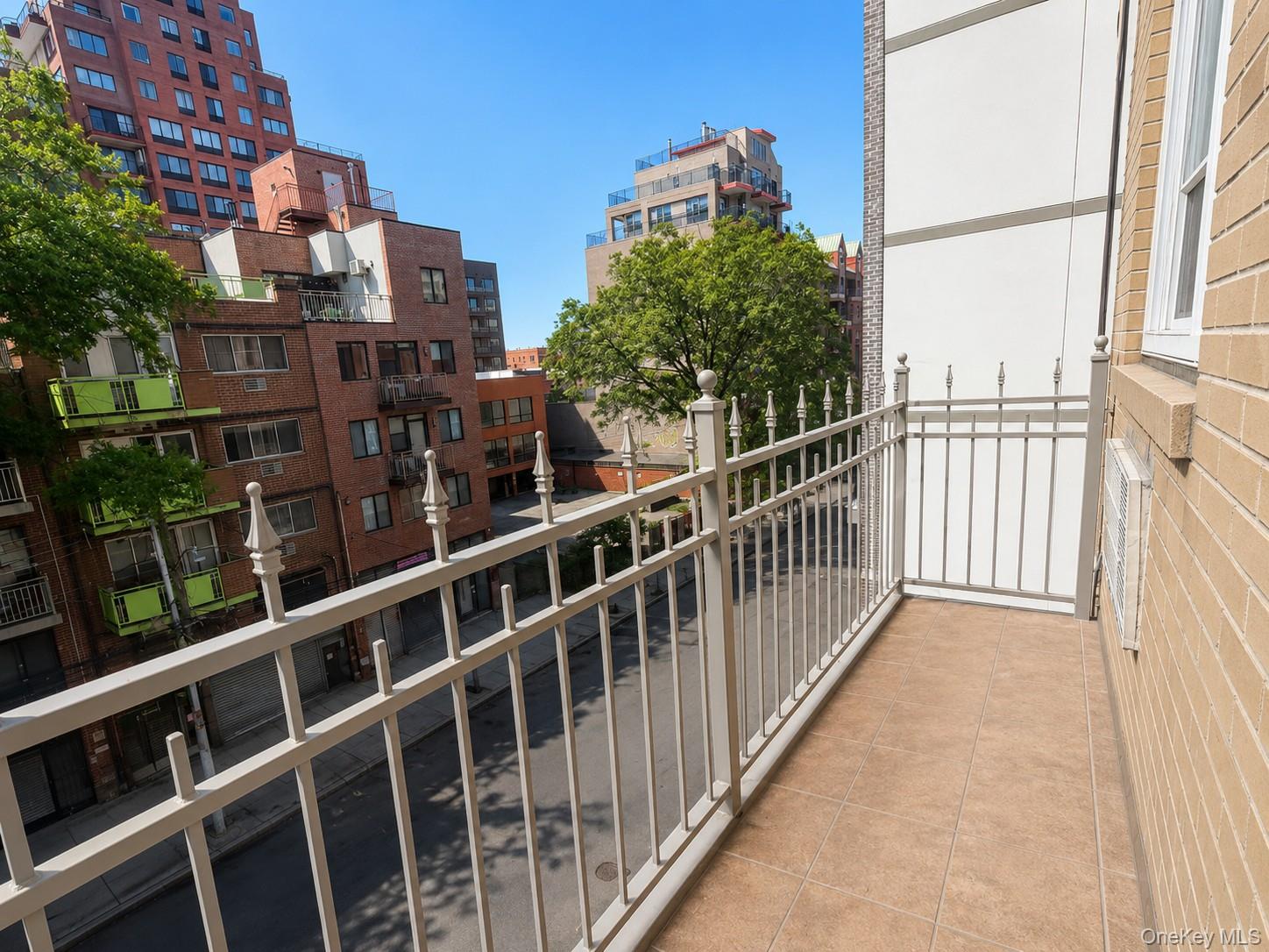 132-27 41ST Avenue Unit: 4F