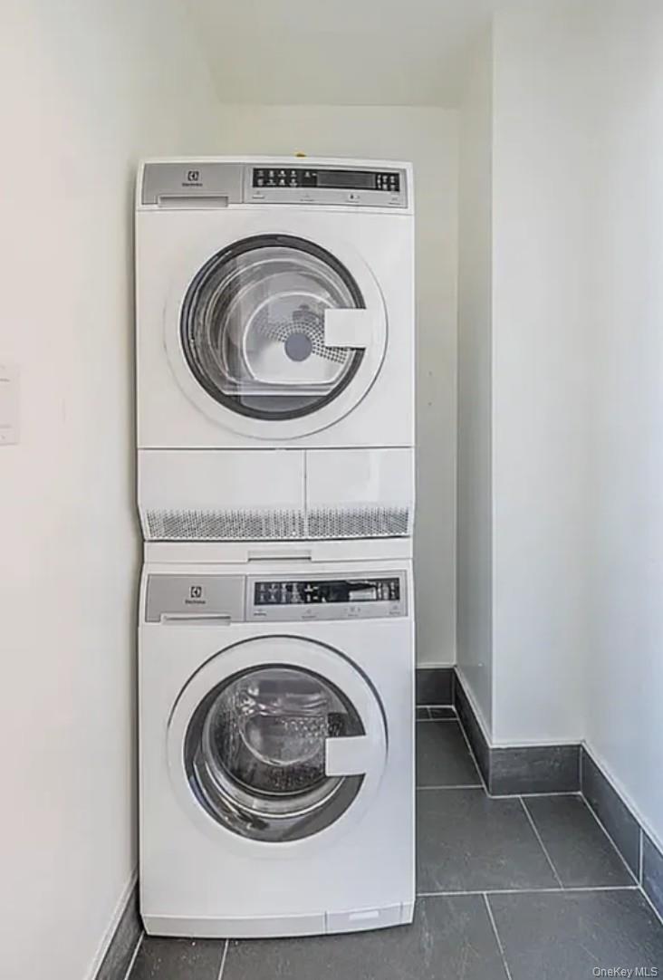 41-04 27th Street Unit: 4