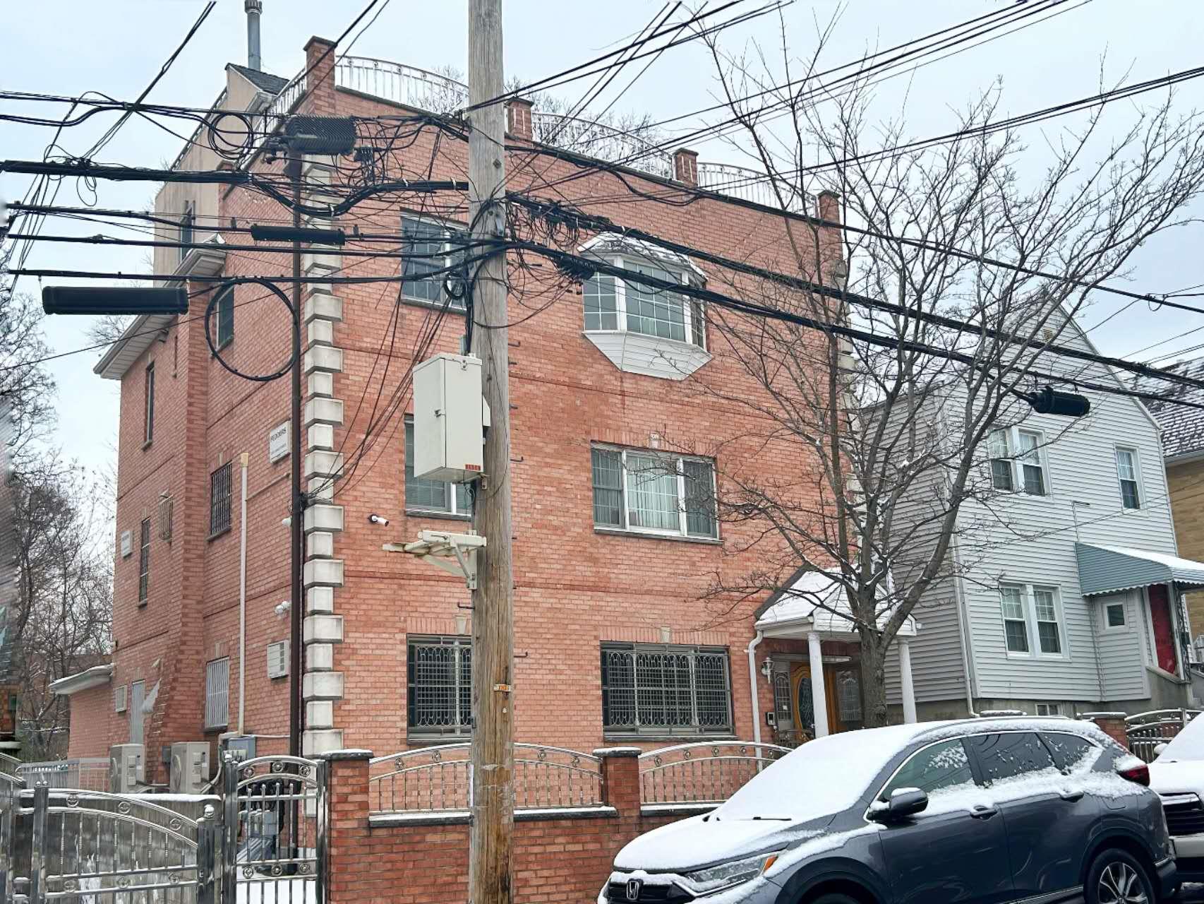 44-12 74 th Street Unit: 1