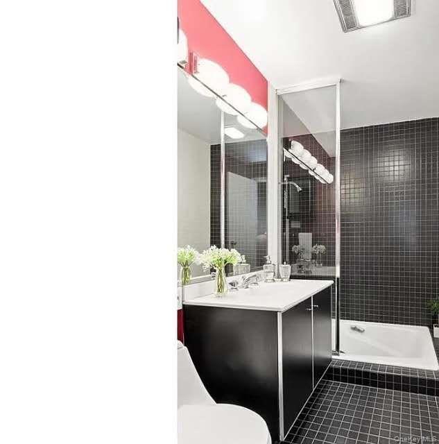 8 W 65th Street Unit: 5A