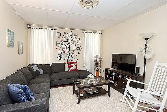 6456 Woodbine Street