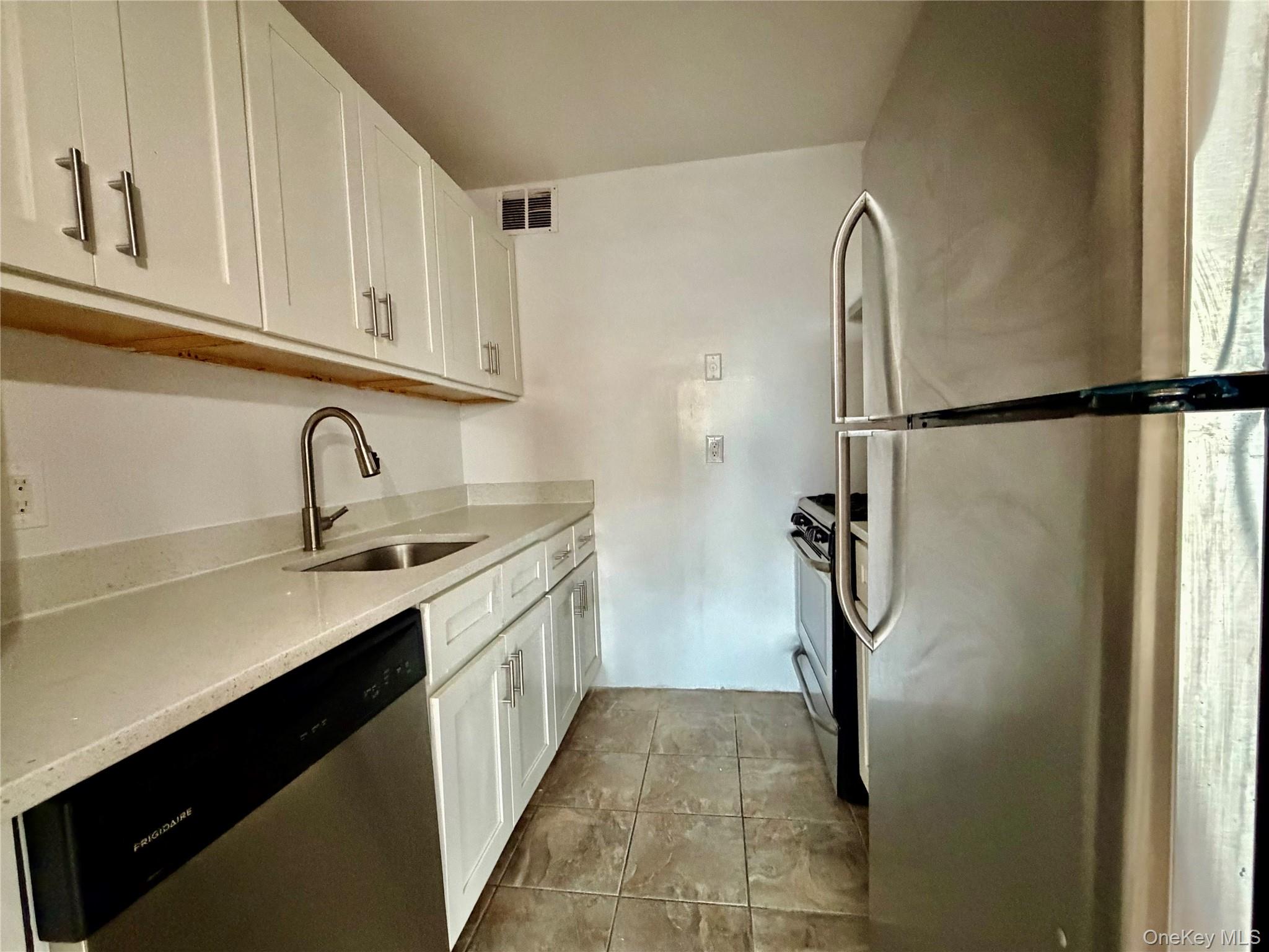 132-54 Pople Avenue Unit: #3