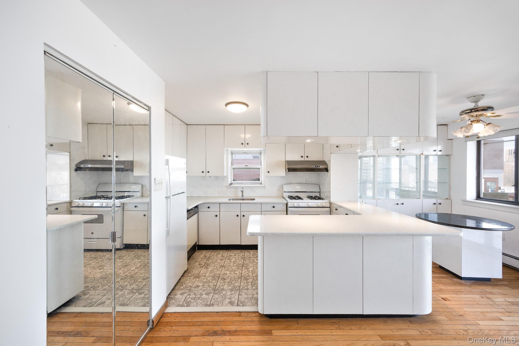 133-36 41st Road Unit: 8F