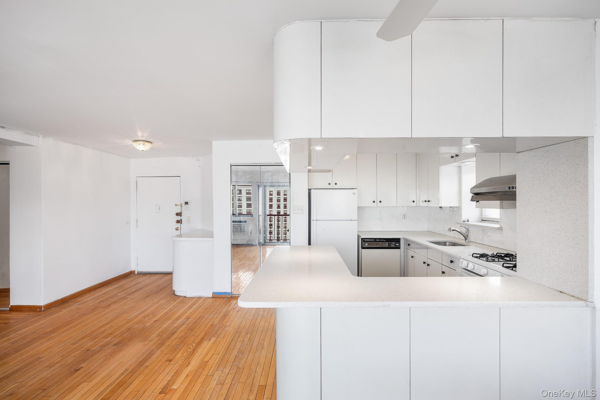 133-36 41st Road Unit: 8F