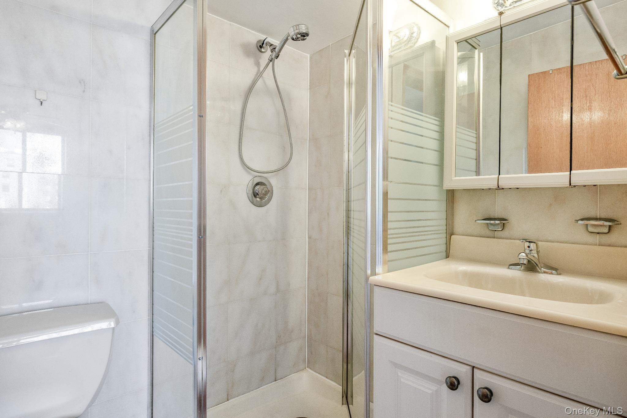 133-36 41st Road Unit: 8F