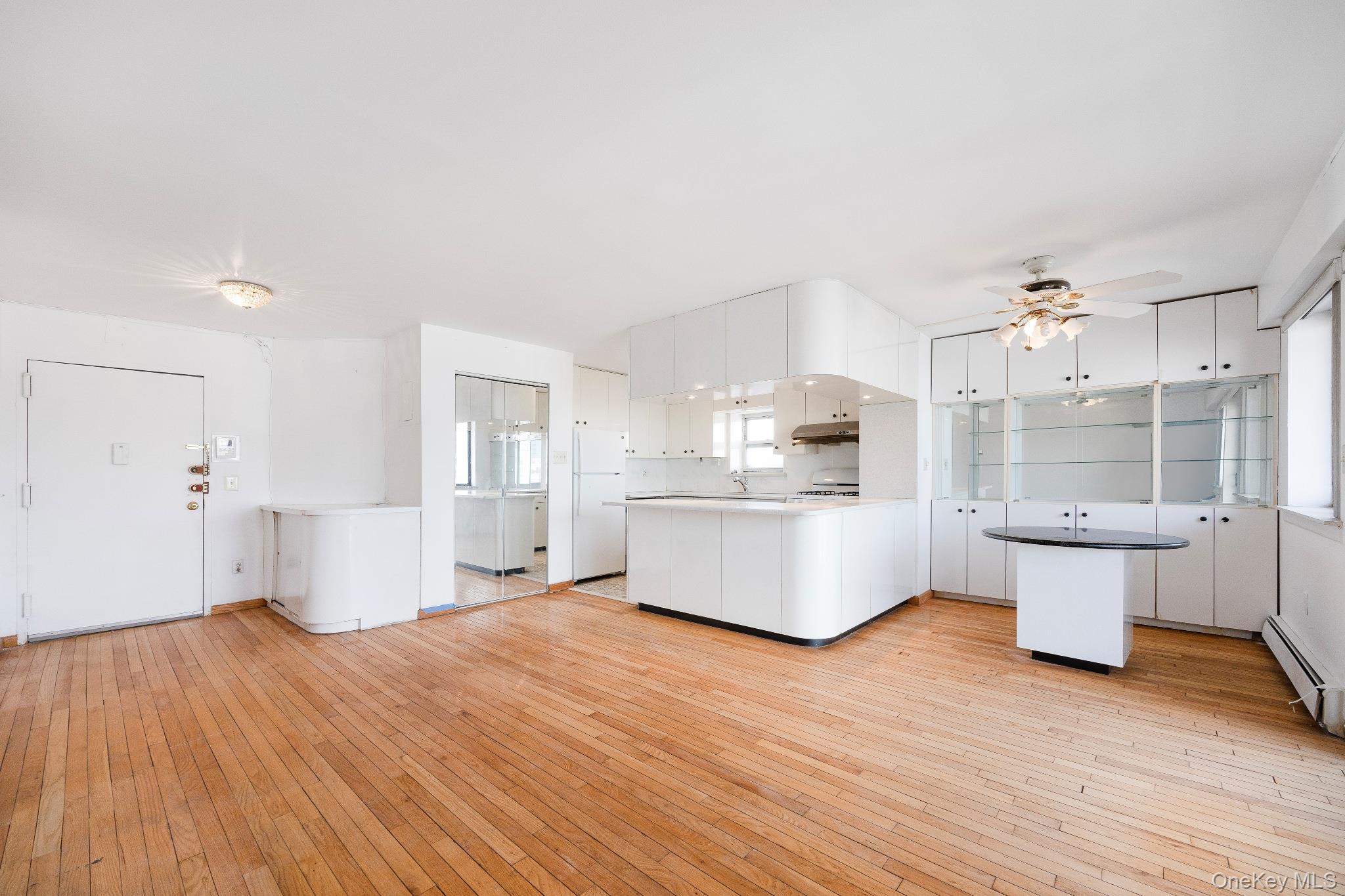 133-36 41st Road Unit: 8F