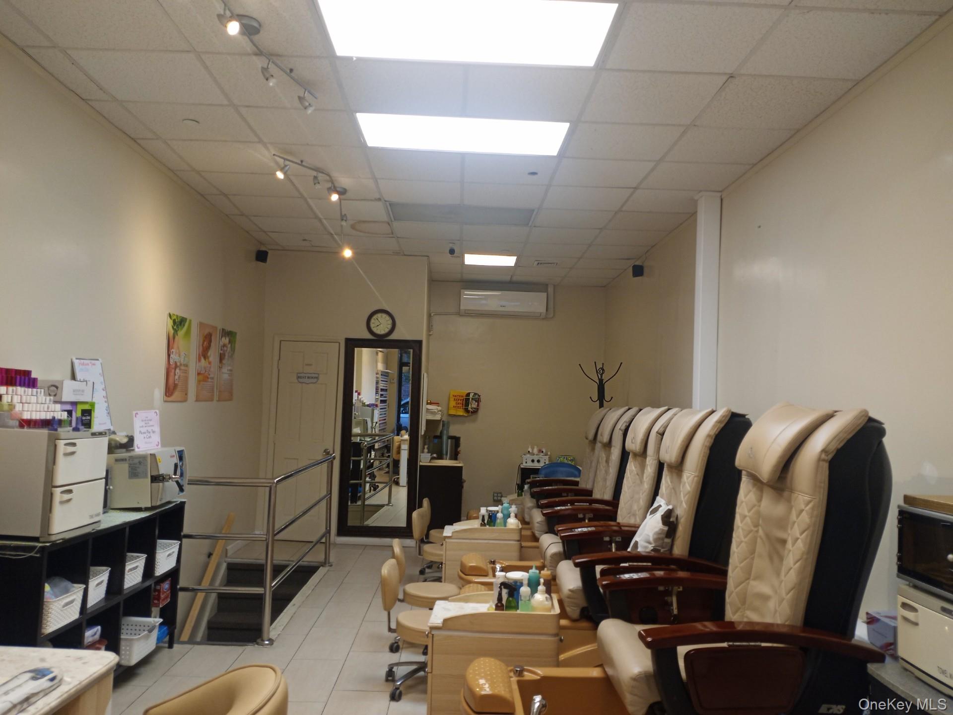 43-50 42ND Street