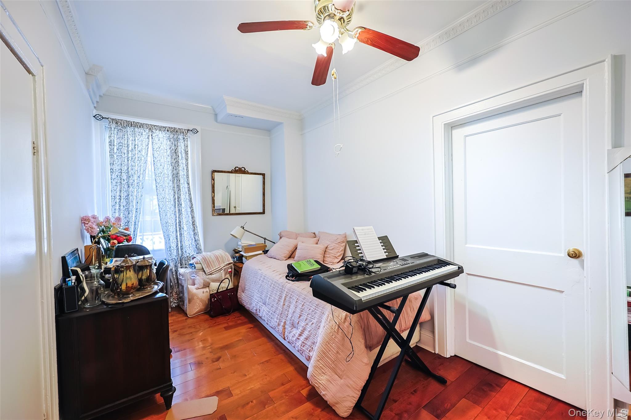 32-25 30th Street