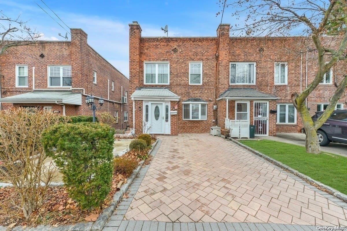 151-23 12th Road