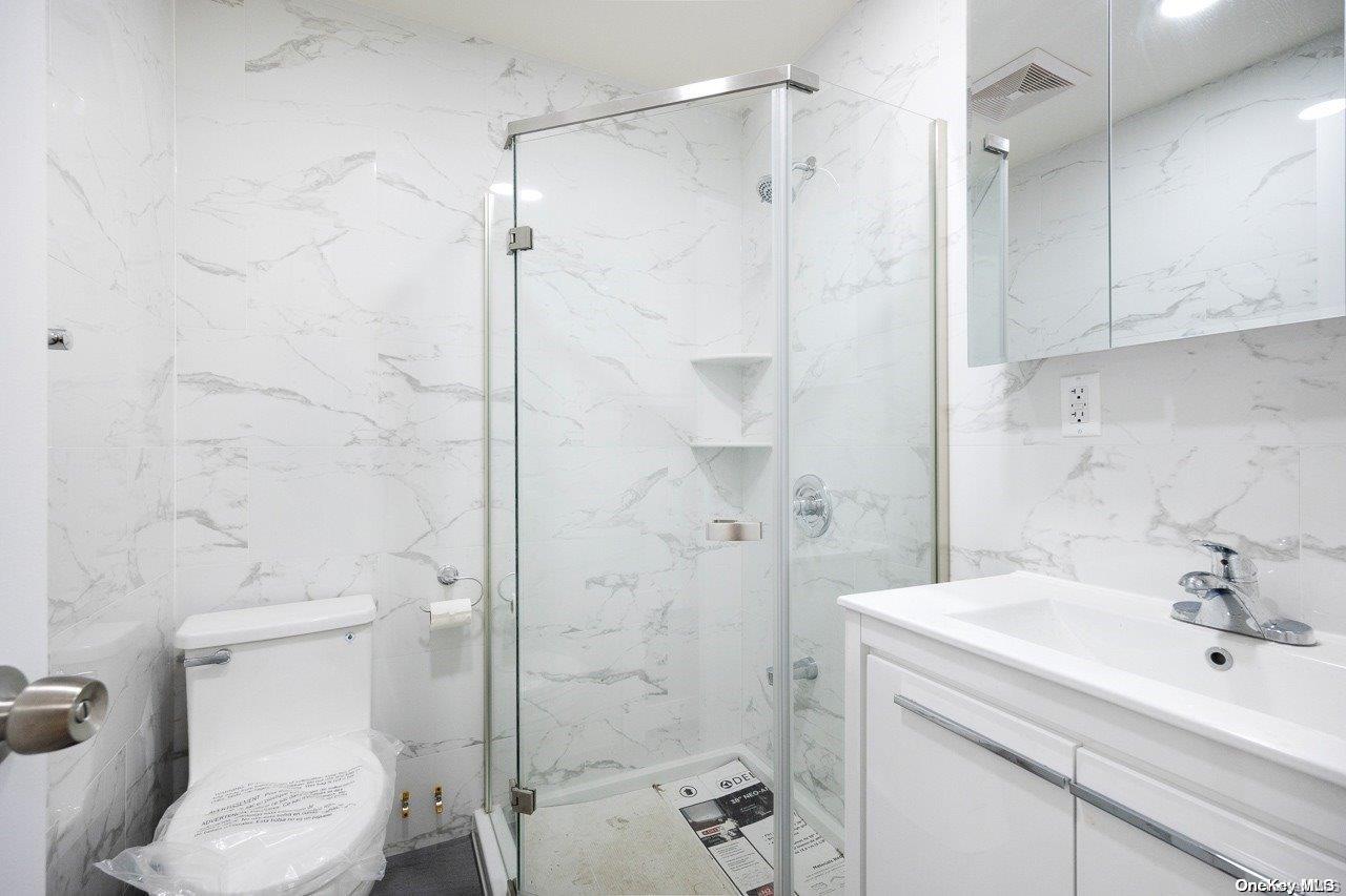 31-52 70th Street