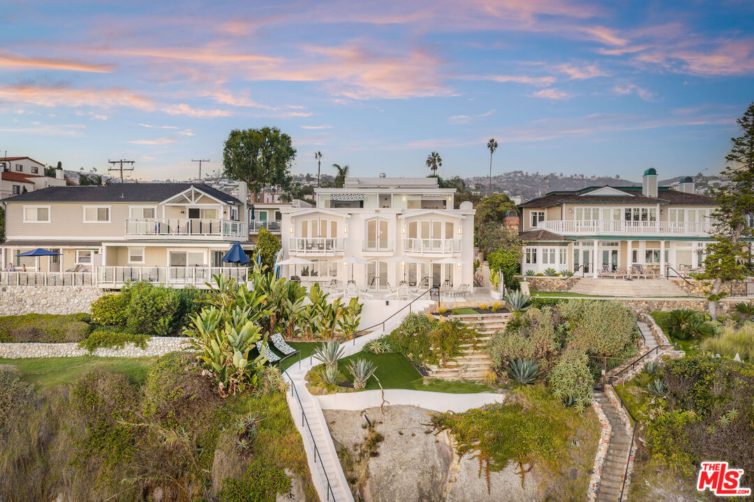 1337 Gaviota Dr