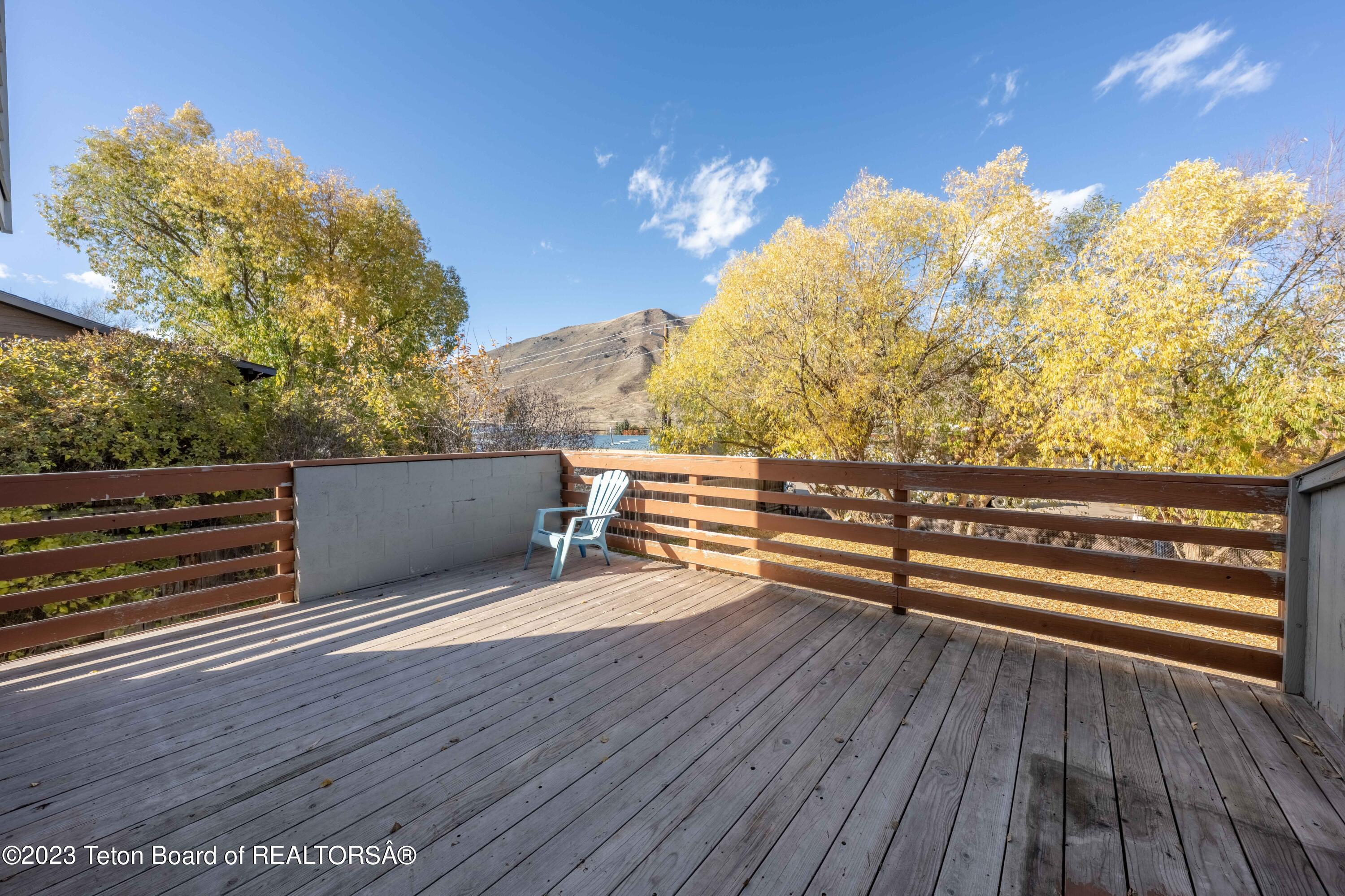 415 ASPEN Drive, 1