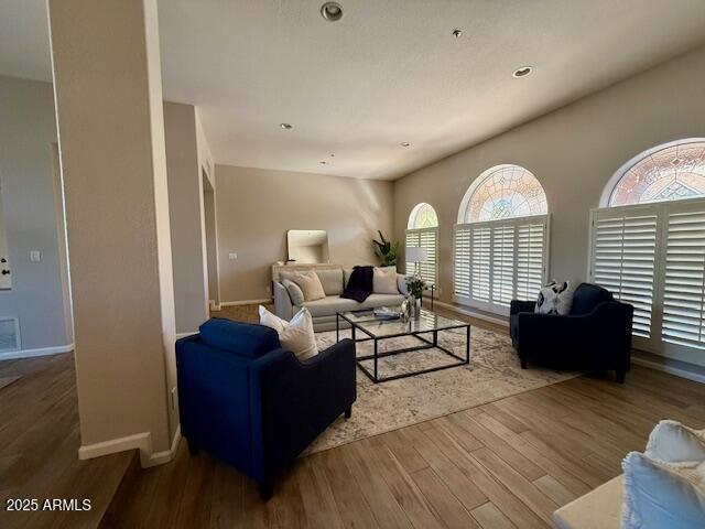 10905 E TIERRA Drive