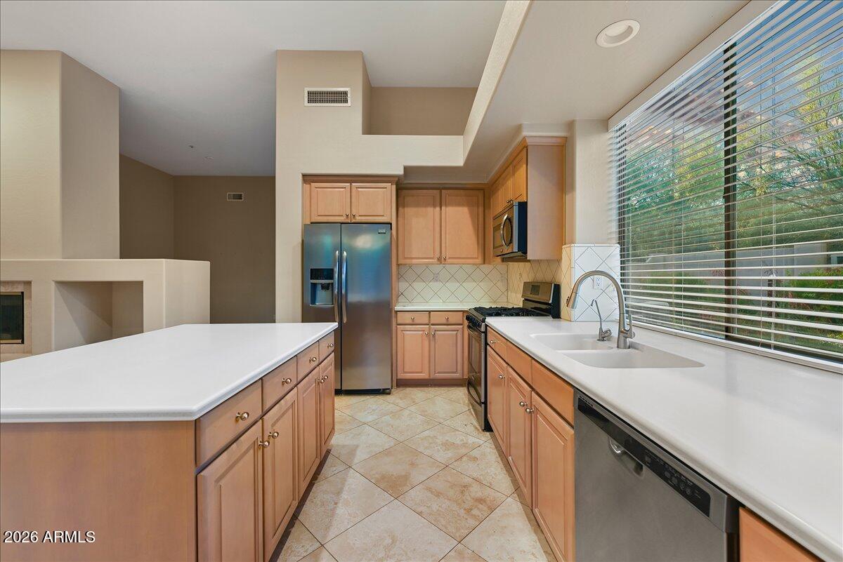6755 E NIGHTINGALE STAR Circle