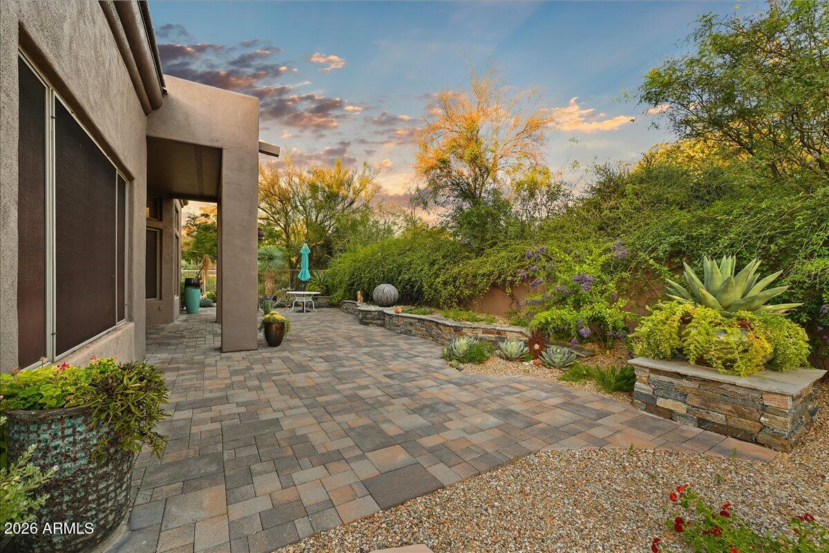 6755 E NIGHTINGALE STAR Circle